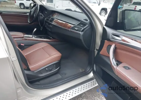 2011 BMW X5 xDrive35I/xDrive35I Premium/xDrive35I Sport Activity z USA, uszkodzony, nr VIN 5UXZV4C57BL414643